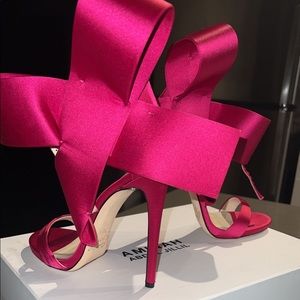 Brand New Fuchsia Open Toe Amina’s Abdul sandals